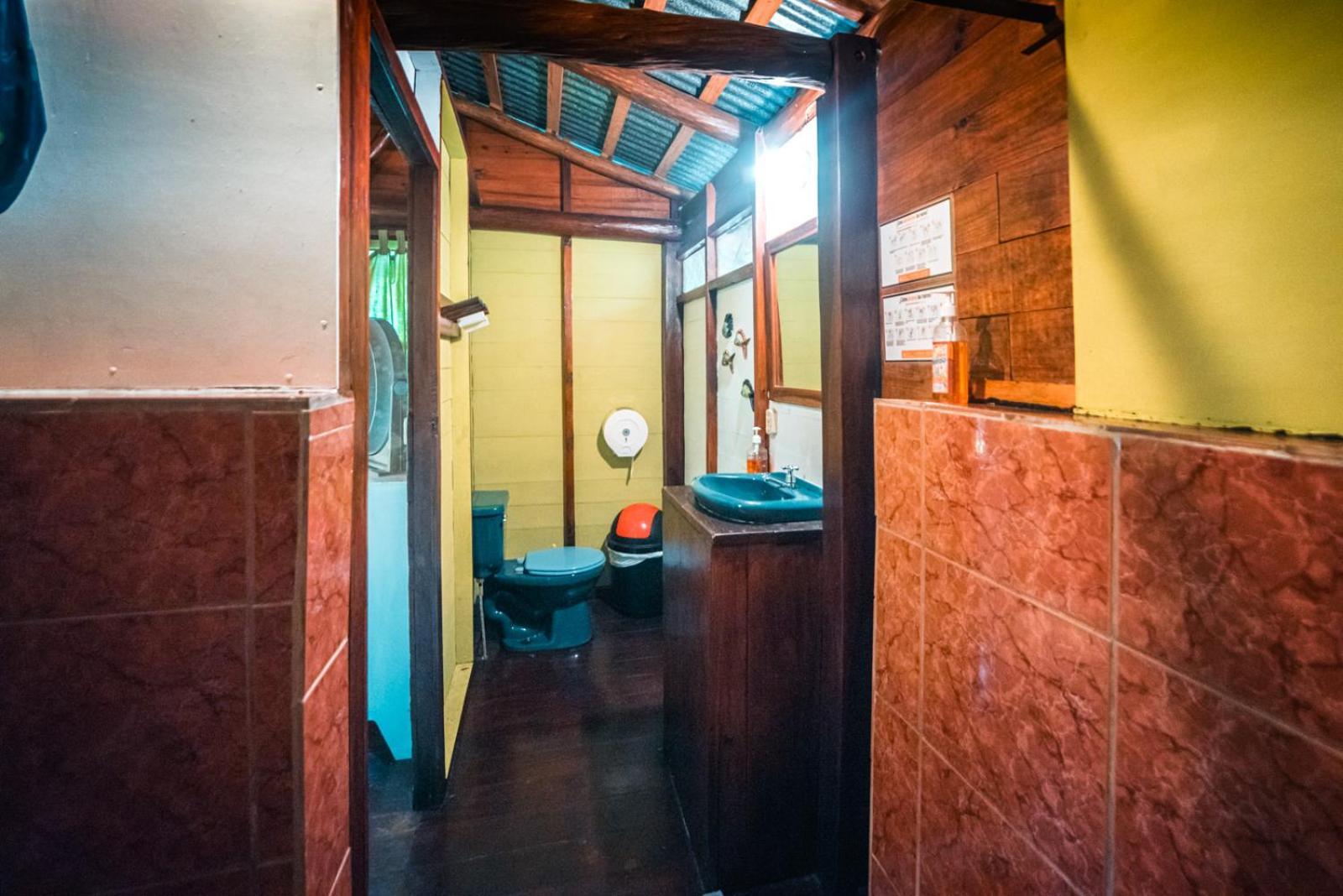 Hotel Casa Perico Rio Dulce Bagian luar foto